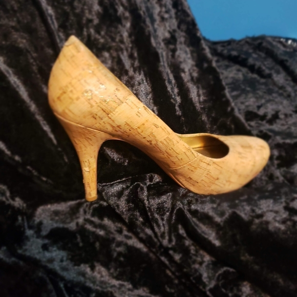 Ladies Heals - Picture 7 of 7